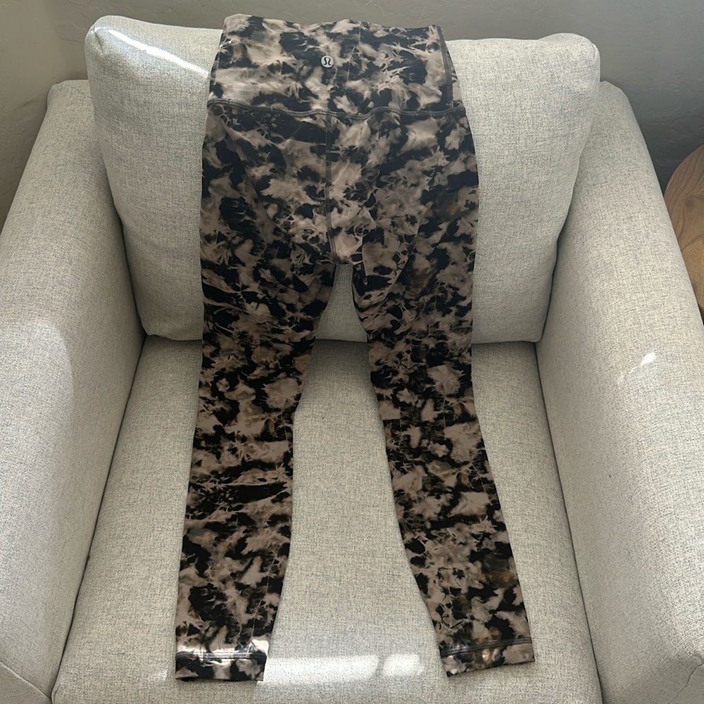 Lululemon Wunder Train High-Rise Tight - 25” tie-dye